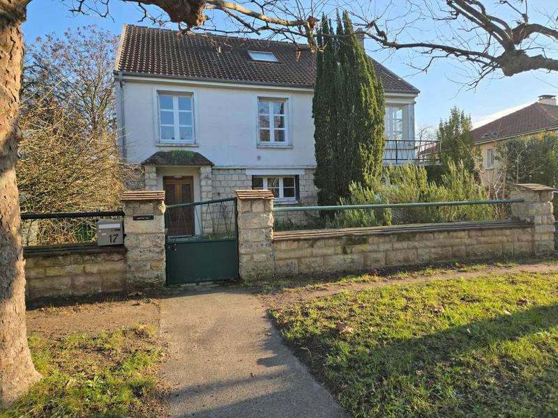 Maison - 144 m² - 6 pièces