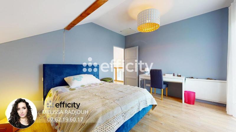 Maison - 167 m² - 6 pièces