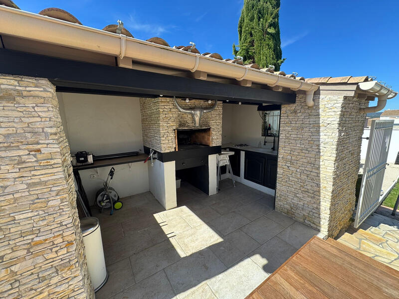 Maison - 195 m² - 9 pièces