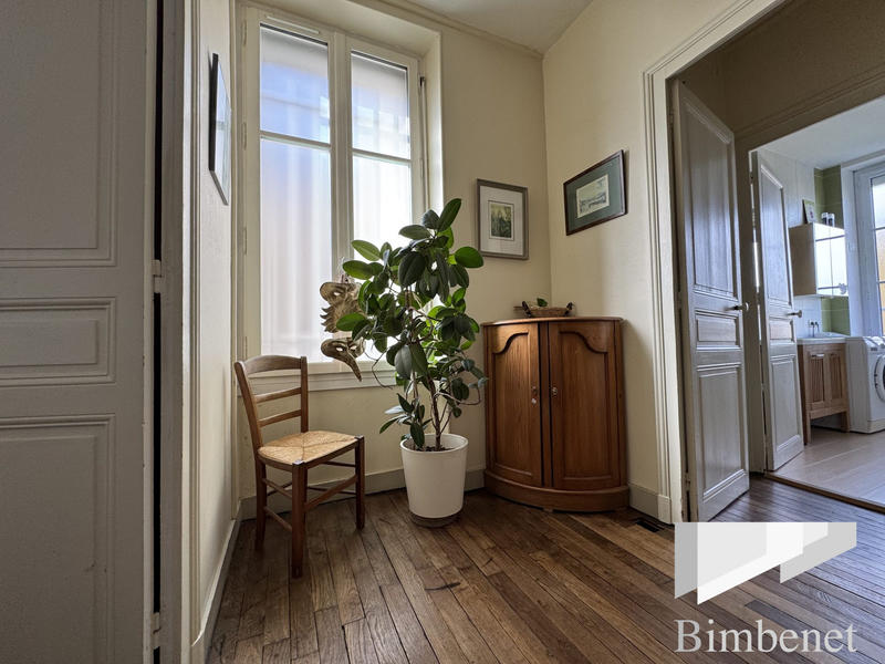 Maison - 172 m² - 8 pièces