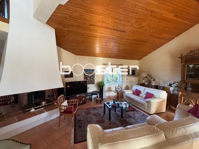 Maison ancienne - 223 m² - 7 pièces