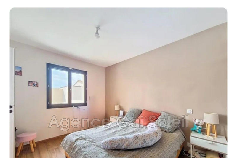 Villa - 80 m² - 4 pièces