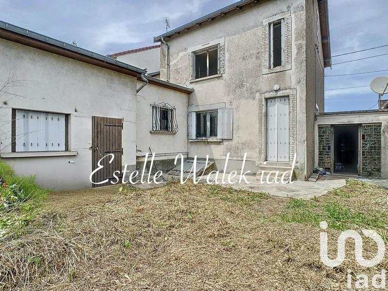 Maison - 96 m² - 4 pièces