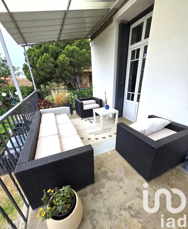 Maison - 300 m² - 12 pièces