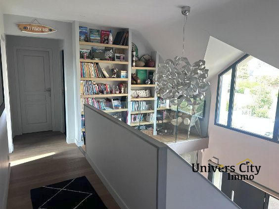 Maison - 156 m² - 7 pièces