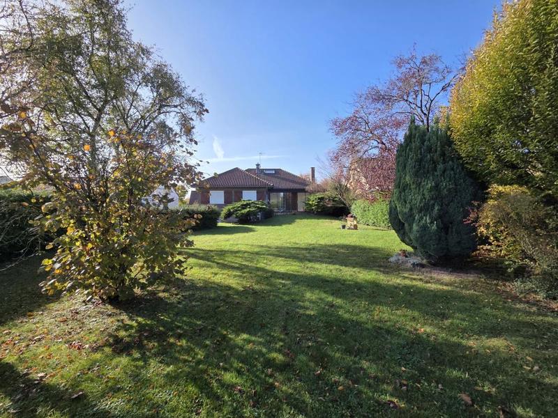 Pavillon - 141 m² - 7 pièces