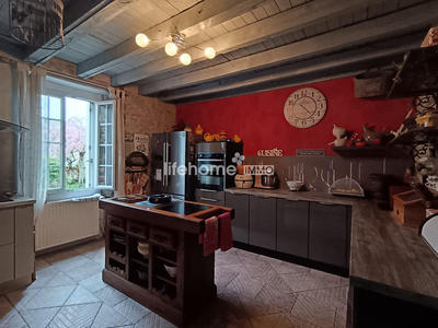 Maison - 200 m² - 6 pièces