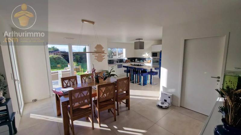 Maison - 122 m² - 5 pièces