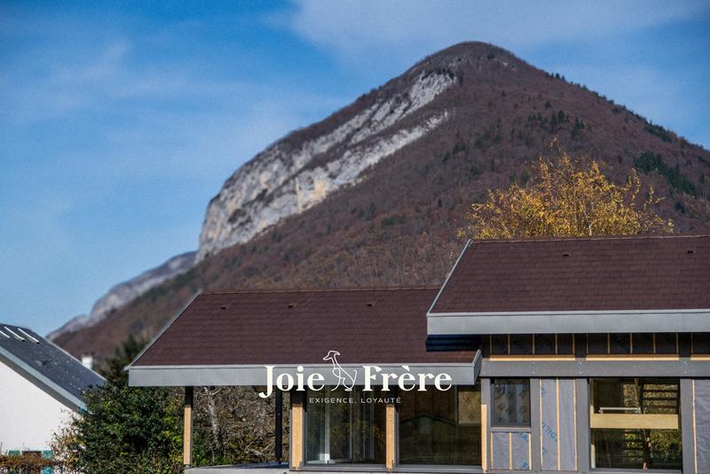 Maison contemporaine - 217 m² - 7 pièces