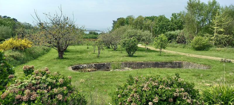 Maison - 180 m² - 8 pièces