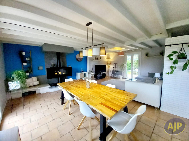 Maison - 175 m² - 8 pièces
