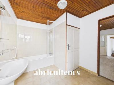 Appartement - 138 m² - 6 pièces