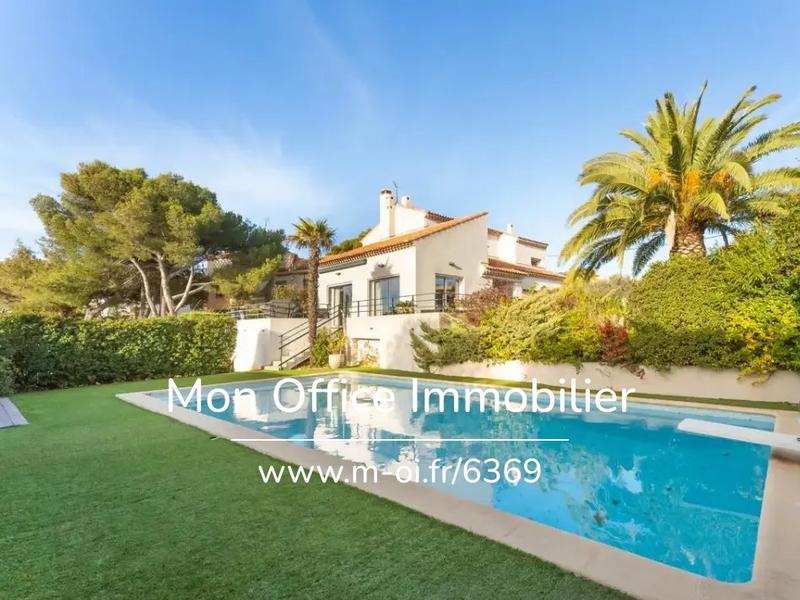 Maison - 160 m² - 6 pièces