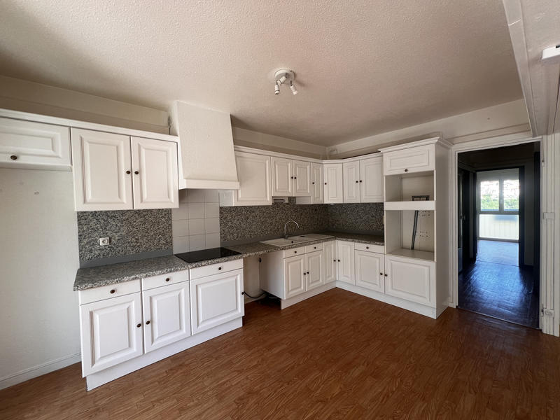 Appartement - 97 m² - 5 pièces