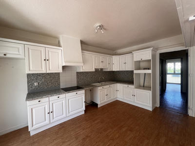 Appartement - 97 m² - 5 pièces