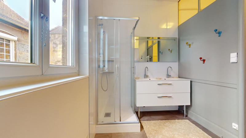 Appartement - 106 m² - 4 pièces