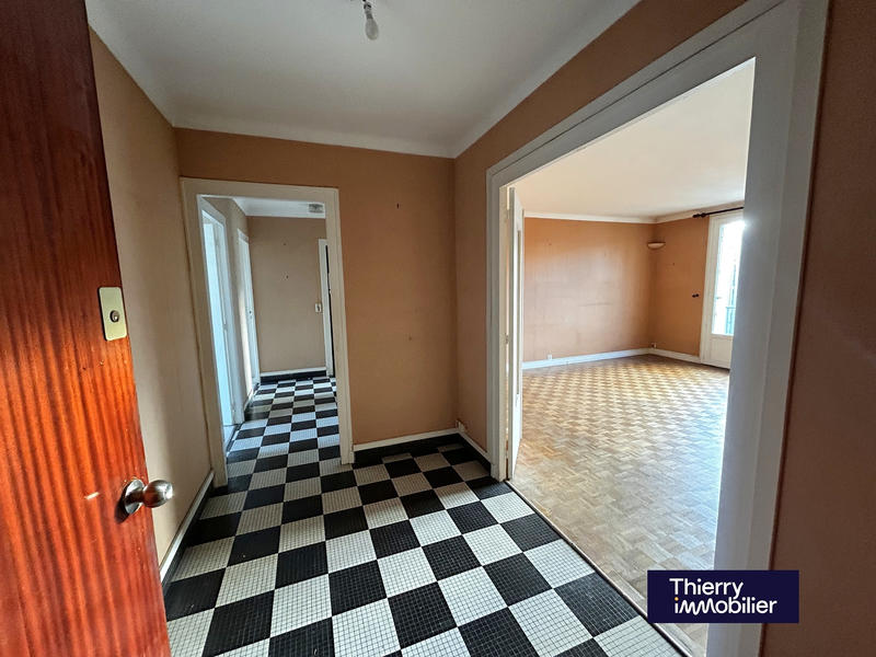 Appartement - 90 m² - 4 pièces