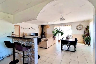 Maison - 110 m² - 4 pièces