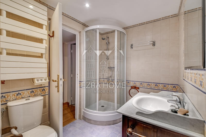 Appartement - 144 m² - 4 pièces