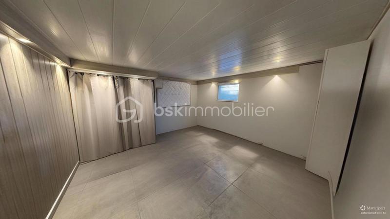 Maison traditionnelle - 157 m² - 5 pièces