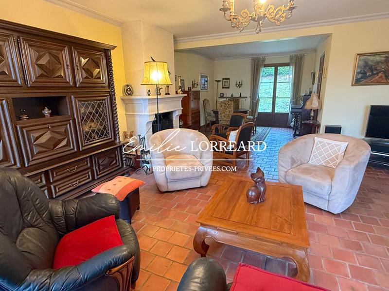 Maison - 143 m² - 6 pièces