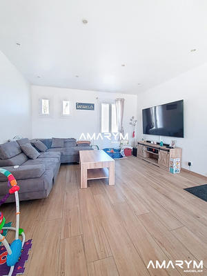 Maison - 84 m² - 5 pièces