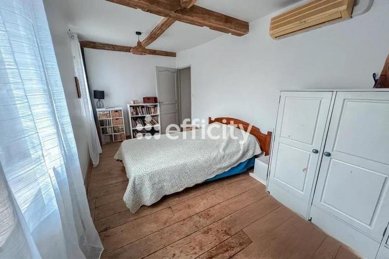 Château - 230 m² - 9 pièces