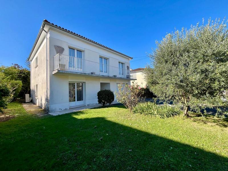 Maison - 135 m² - 6 pièces