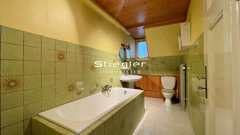 Maison - 98 m² - 4 pièces