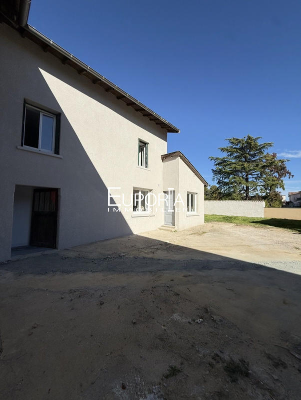 Maison - 130 m² - 4 pièces