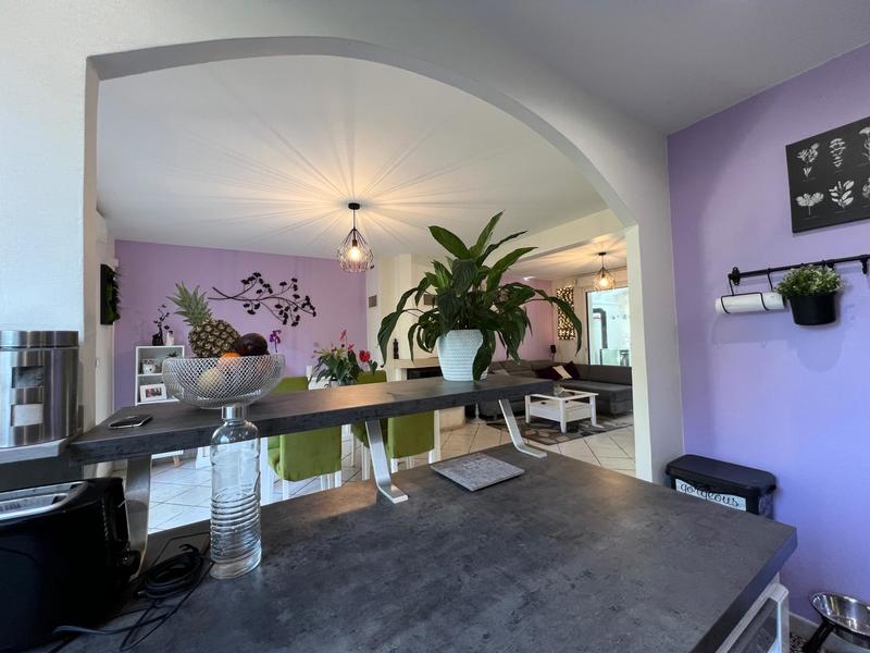 Maison - 143 m² - 7 pièces