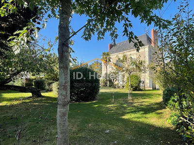 Maison - 226 m² - 8 pièces