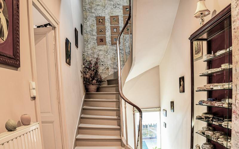 Maison - 180 m² - 6 pièces