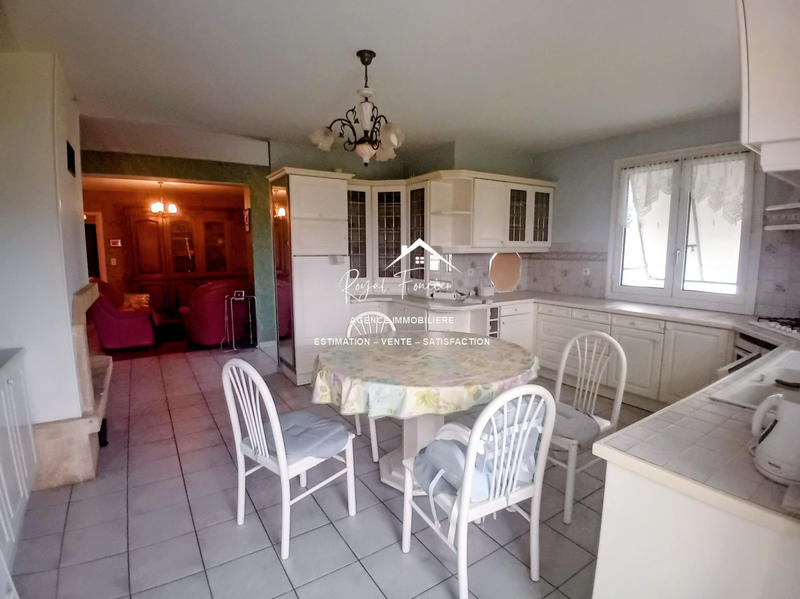 Maison - 196 m² - 5 pièces