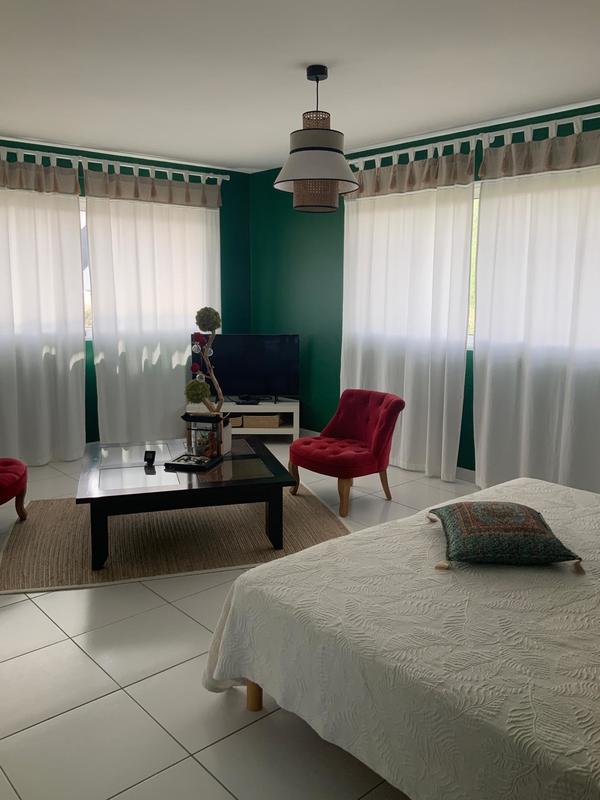 Maison - 269 m² - 7 pièces