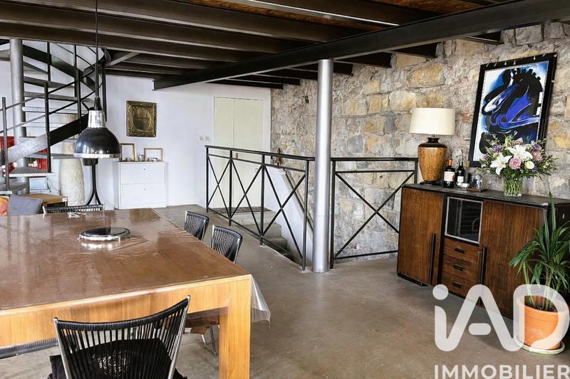 Maison - 245 m² - 4 pièces