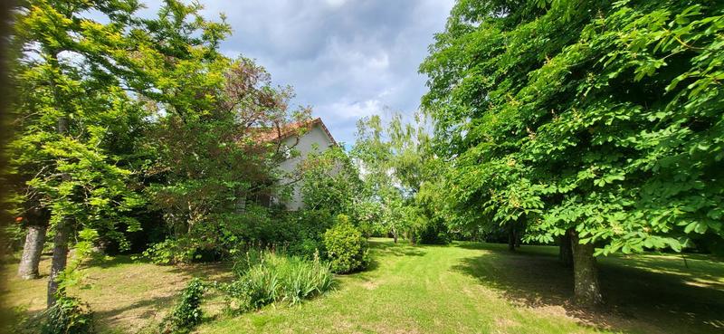 Maison - 260 m² - 10 pièces