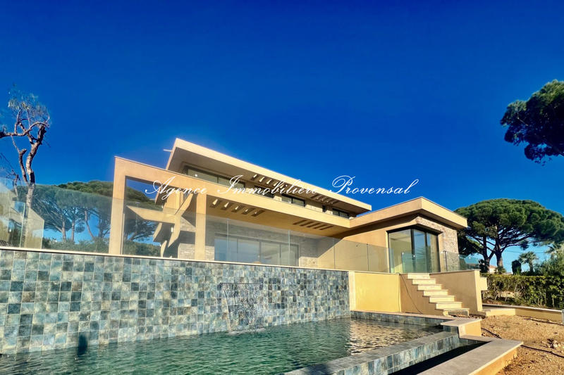 Villa - 260 m² - 5 pièces