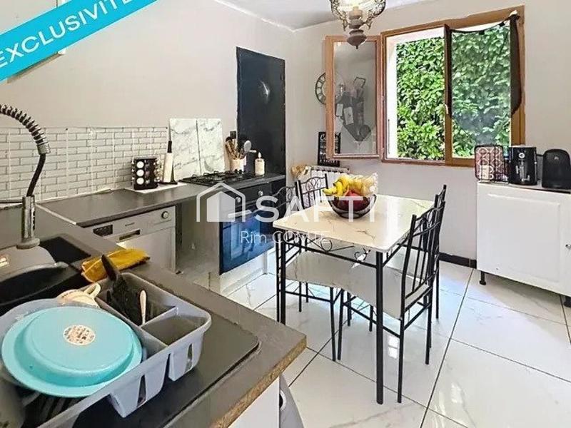 Maison - 94 m² - 5 pièces