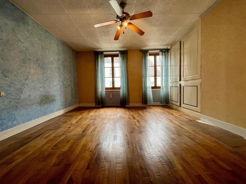 Maison - 287 m² - 10 pièces