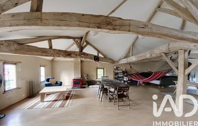 Maison - 284 m² - 6 pièces