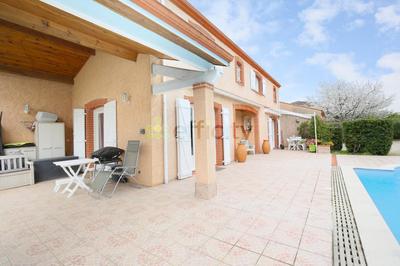 Maison - 196 m² - 6 pièces