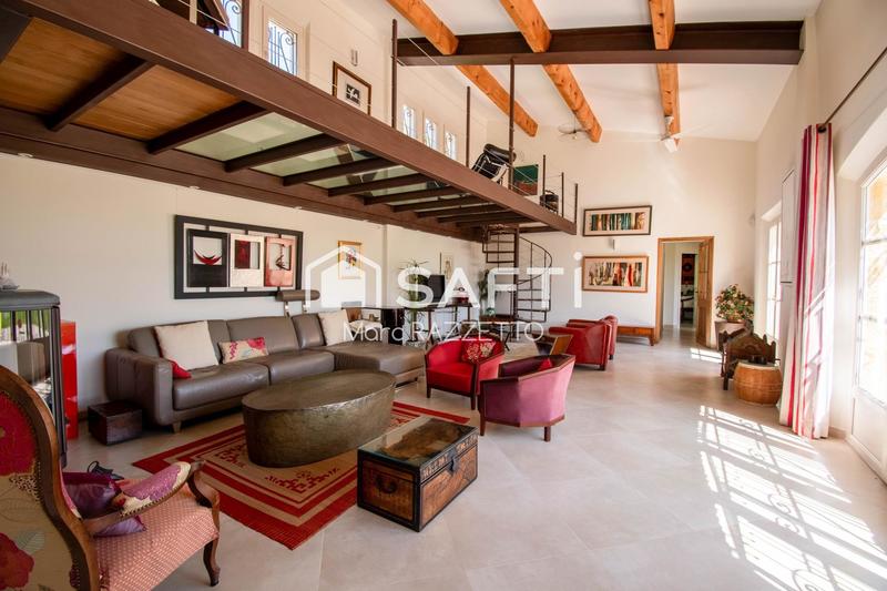 Villa - 340 m² - 7 pièces