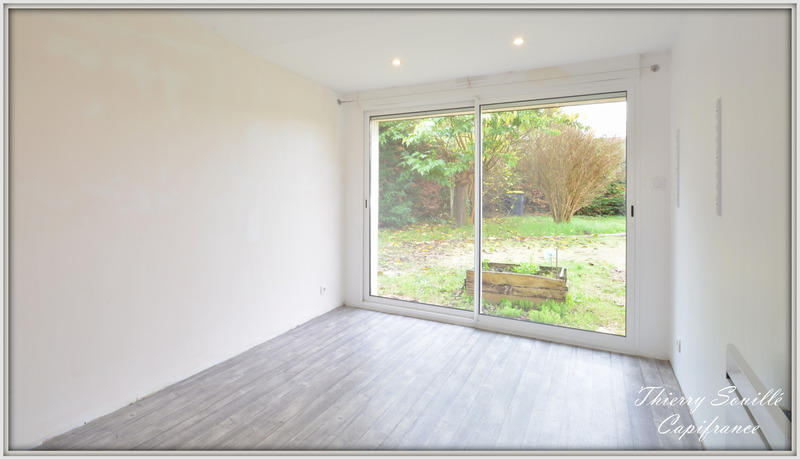 Maison - 92 m² - 6 pièces