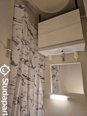 Chambre - 13 m² - 1 pièce