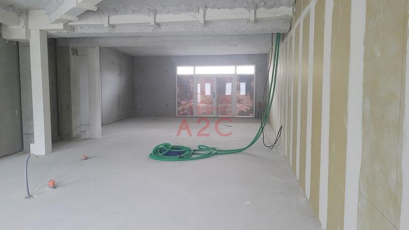 Local commercial - 107 m²