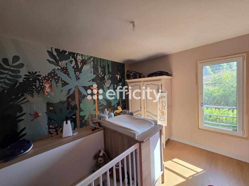 Appartement - 96 m² - 4 pièces