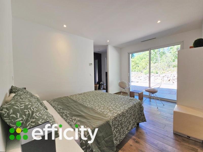 Villa - 203 m² - 5 pièces