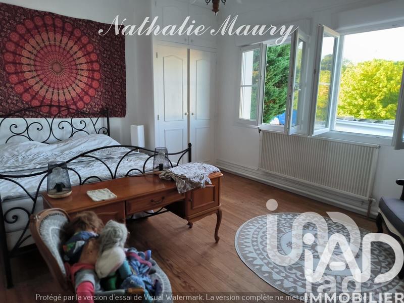 Maison - 180 m² - 5 pièces