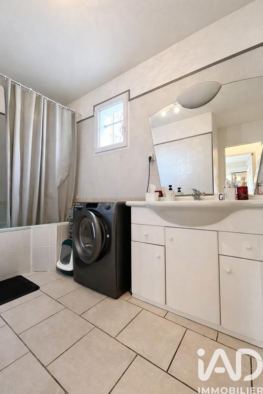 Maison - 99 m² - 5 pièces